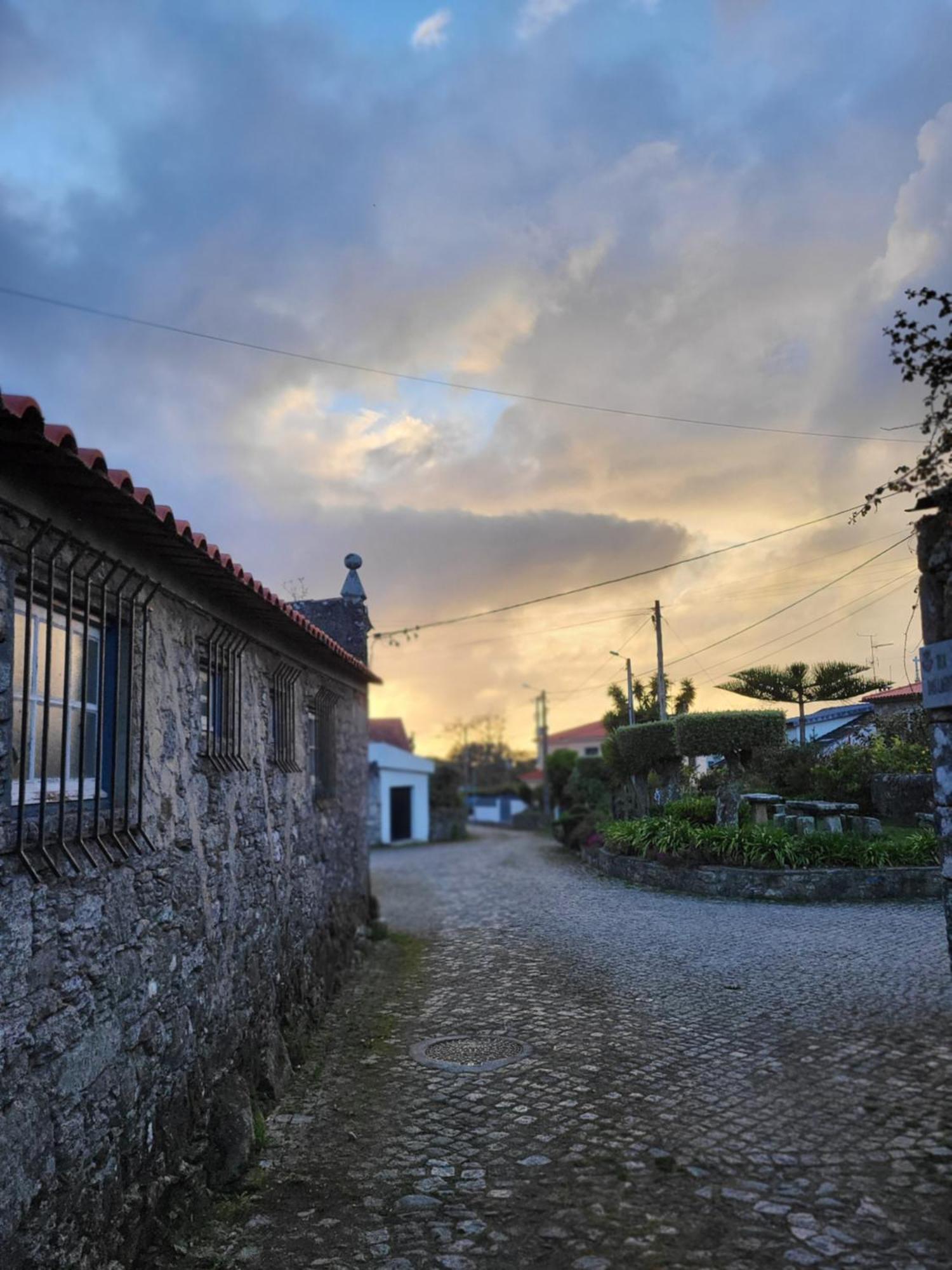 Torre De Santiago - Guest House Vila Praia de Ancora Luaran gambar